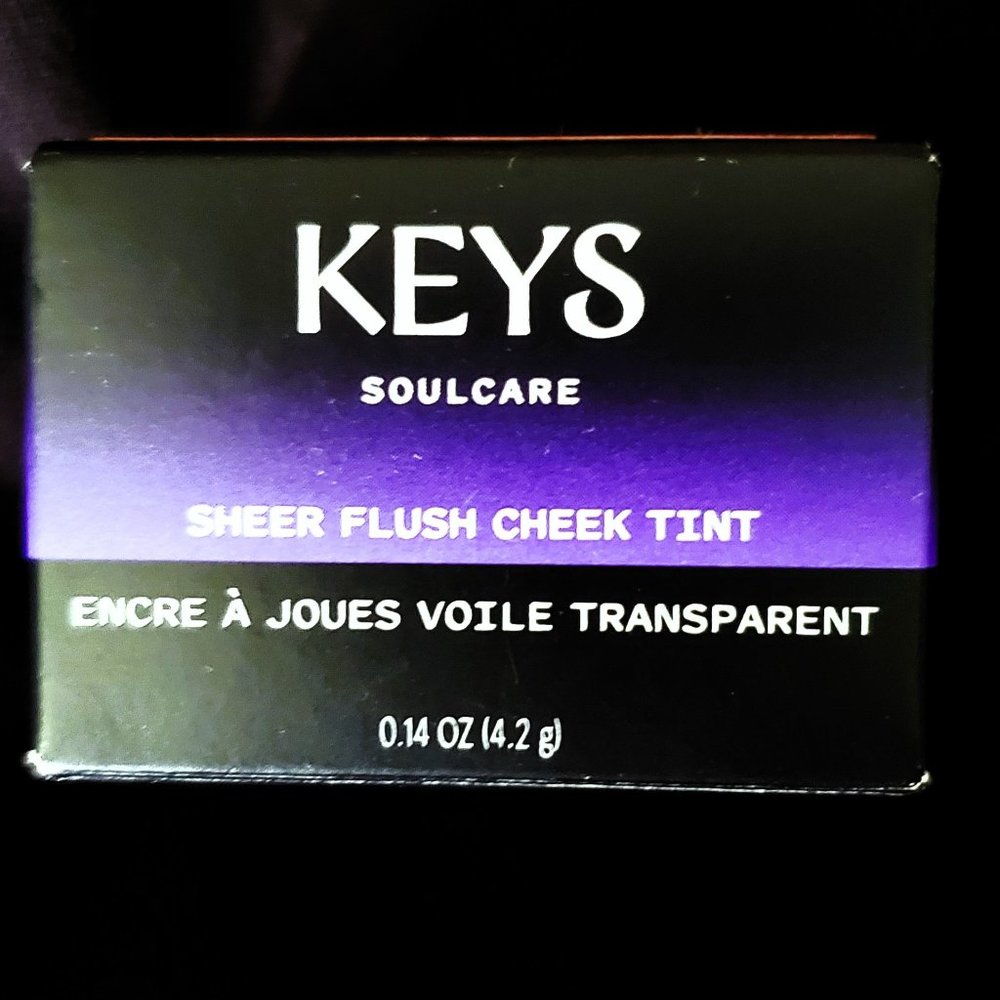 NWT. KEYS SOULCARE SHEER CHEEK FLUSH